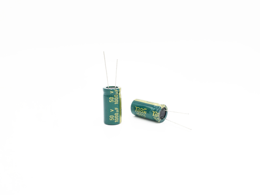 конденсатор высокочастотные 1000 Uf света СИД 13X25mm конденсатор 50 вольт