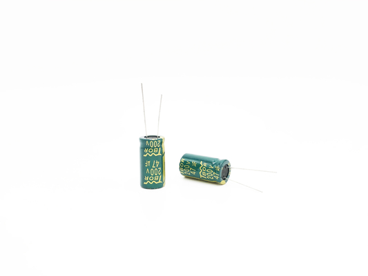 Конденсатор 13x16mm PHR 47uf 200v большой емкости для света СИД