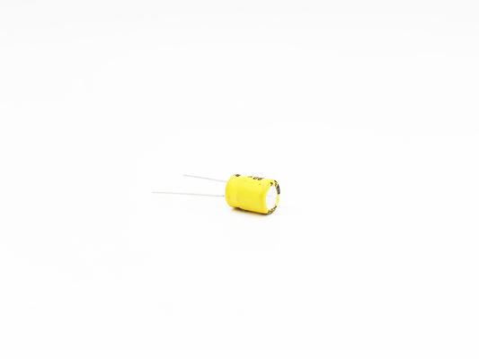 Конденсатор 100UF80V 10x13mm света СИД радиального руководства электролитический