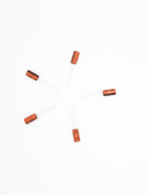 Конденсатор 150uF250V 22x25mm высокой пульсации настоящий высоковольтный электролитический
