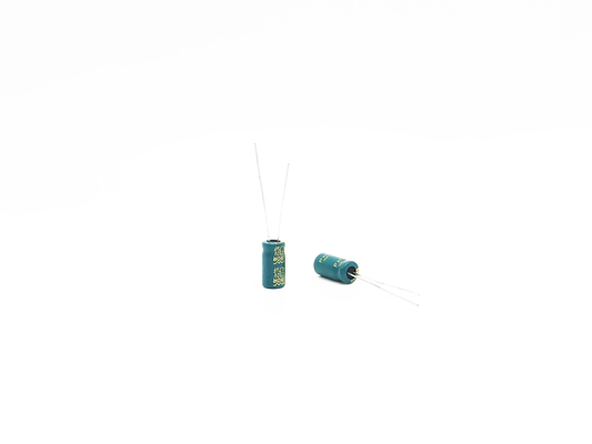 часов конденсатора 4.7UF 250V низкие ESR 6.3x12MM радиальные электролитические 5000 нагружают жизнь