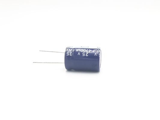конденсатор 4700uf25v 18x40mm радиальный электролитический 2000 часов нагружает